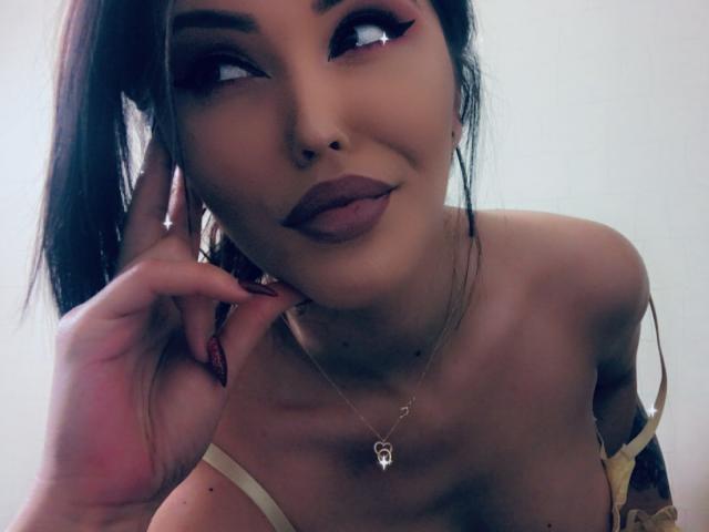 ChaudeGreta - Live sex cam - 10886199