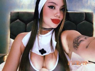 SamanthaMoure - Live porn & sex cam - 14421326