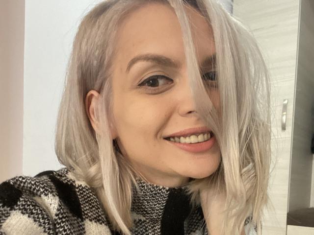 DouceAmelia - Live porno og sexkamera - 15321174
