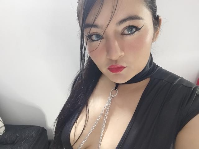 LindaSophieX - Élő pornó és szexkamera - 15894022