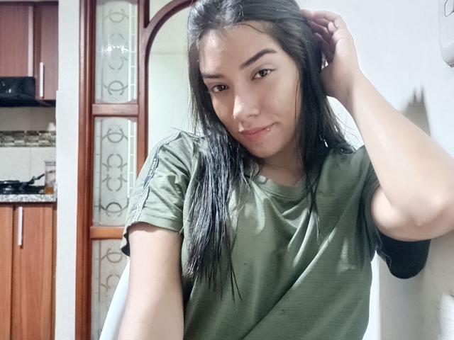 SharonKlart - Live porn &amp; sex cam - 18041618
