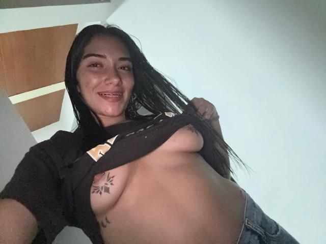 SharonKlart - Live porn &amp; sex cam - 19192286