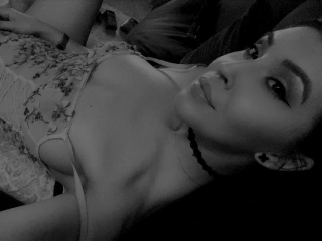 ChaudeGreta - Porno na żywo i seks kamera - 20286218