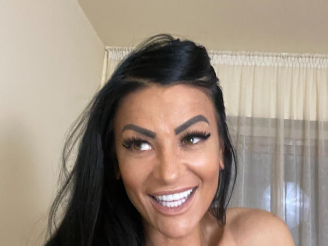AndraD - Live Sex Cam - 20437210