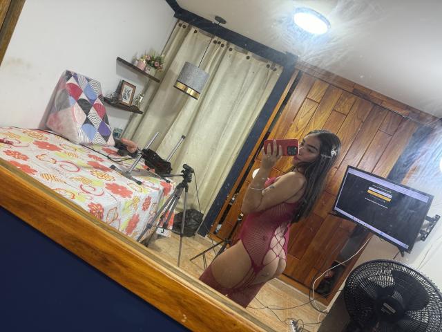 SharonKlart - Live Sex Cam - 20724178