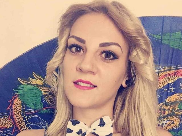 SarahFontain - Live sexe cam - 21772209