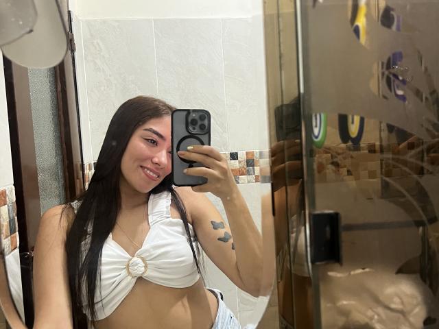 SharonKlart - Live porn &amp; sex cam - 23918717