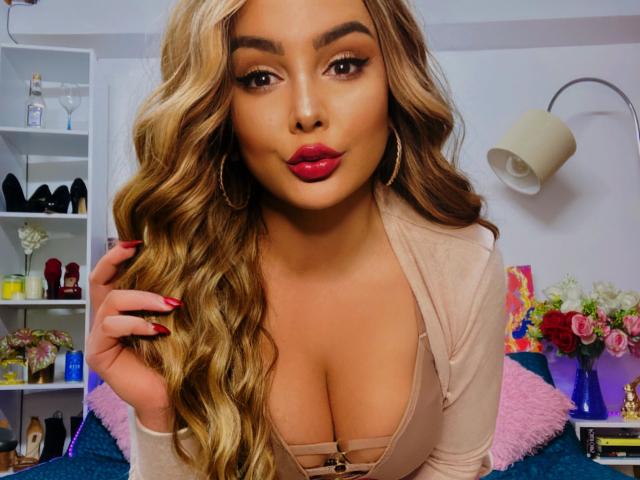 VikkyRose - Live sex cam - 24120177