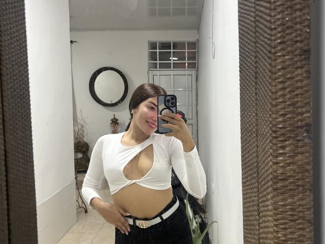 SharonKlart - Live sexe cam - 24585533