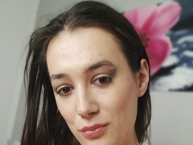 JuliaHuntis - Live Sex Cam - 24839401