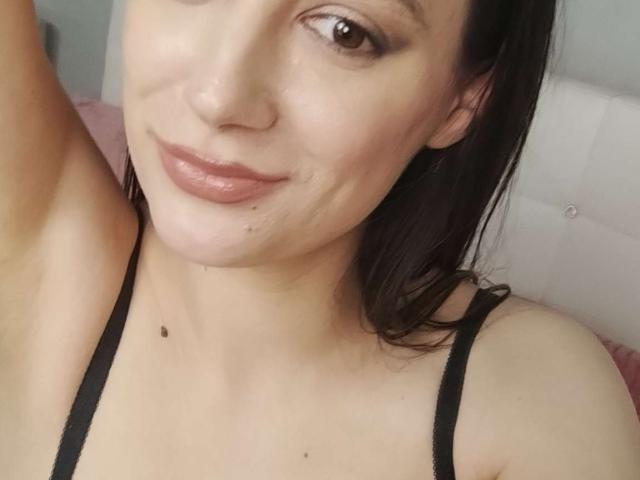 JuliaHuntis - Live porn &amp; sex cam - 25146333