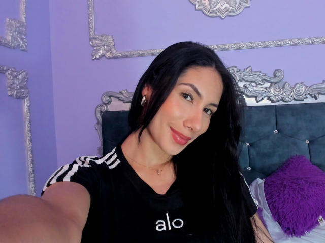 ArianaRogers - 라이브 포르노 &amp; 섹스 캠 - 25330445