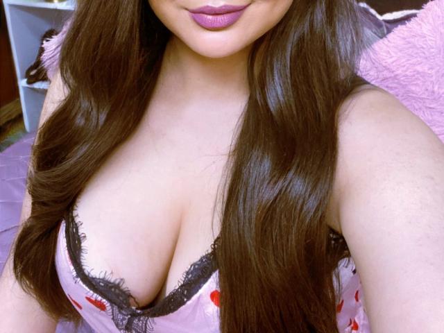 VikkyRose - Live sex cam - 25497341
