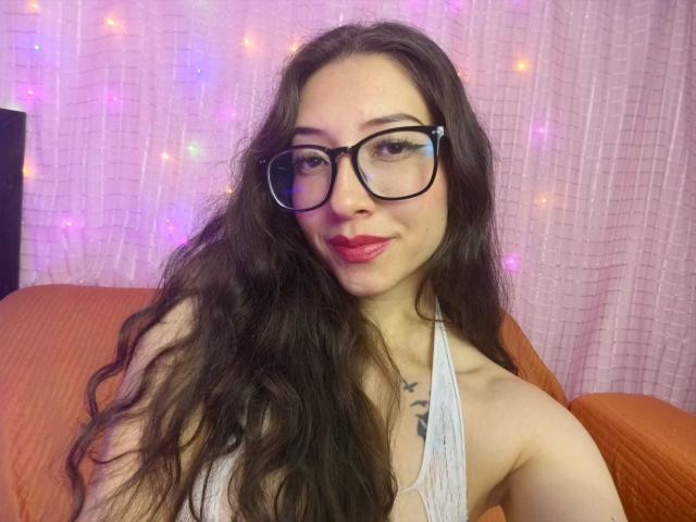 ElizabethMorrison - Porno na żywo i seks kamera - 25544357