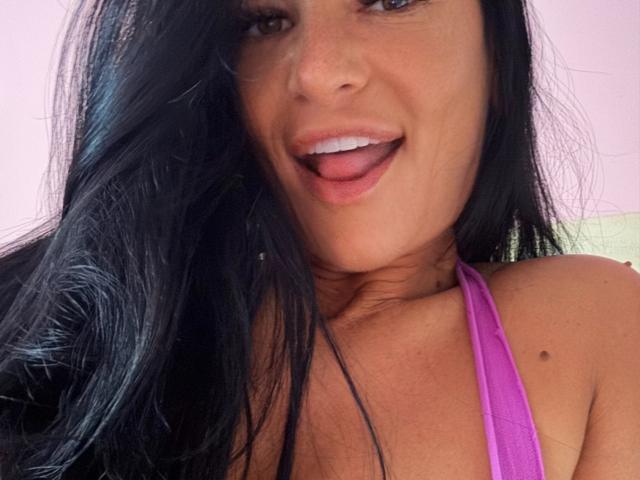 AndraD - Porno na żywo i seks kamera - 25697577