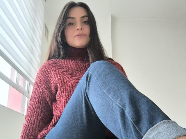 SaraWestt - Élő pornó és szexkamera - 26040481
