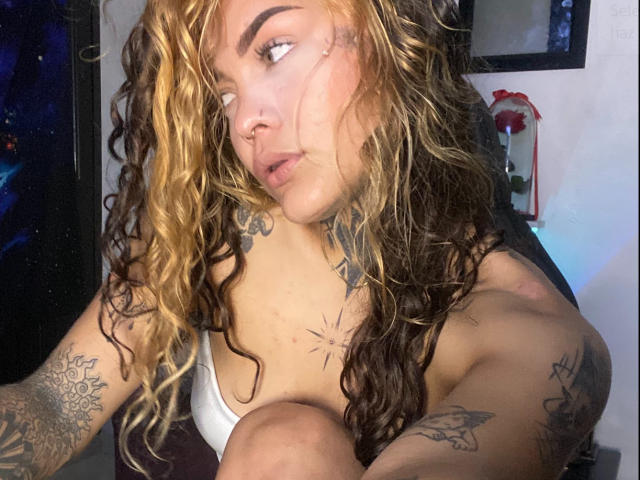 kyraX - Live Sex Cam - 26081189
