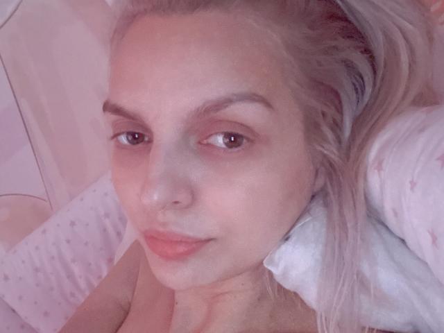DouceAmelia - Live porno og sexkamera - 26296561