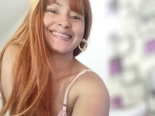 KarlysHoney - Live Sex Cam - 26362893