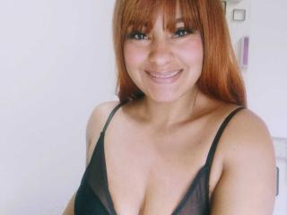 KarlysHoney - Live Sex Cam - 26457489