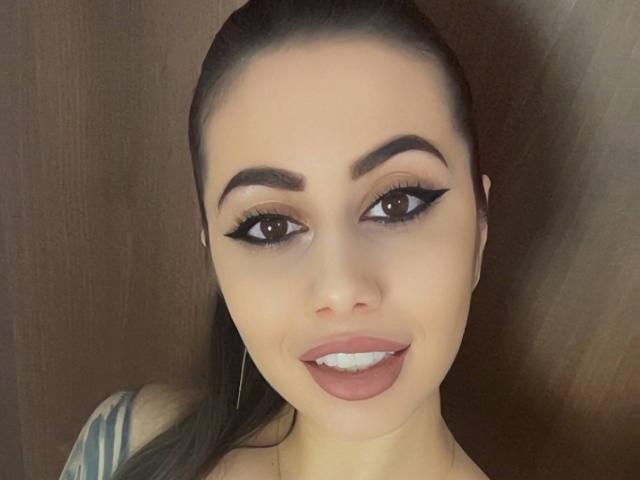 DiamondHottieX - Live Sex Cam - 28598519