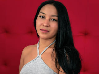 KassandraNagui - сексуальная веб-камера в реальном времени - 8200820