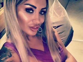 PearlyWhite - Live Sex Cam - 8424616