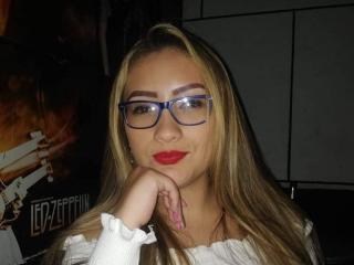 GisellKisses - Live porn & sex cam - 8487332