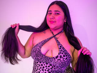 Фото секси-профайла модели ZoeGiil, веб-камера которой снимает очень горячие шоу в режиме реального времени!