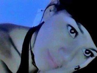 Photo de profil sexy du modèle Abigail69, pour un live show webcam très hot !