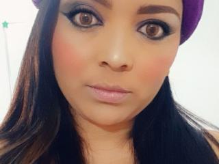 Sexy profilbilde av modellen  NadiaBaudX, for et veldig hett live webcam-show!