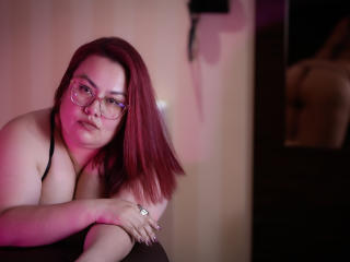 Foto de perfil sexi, da modelo FoxyBell, para um live show webcam muito quente!