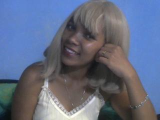 Foto de perfil sexi, da modelo MayahHot69, para um live show webcam muito quente!